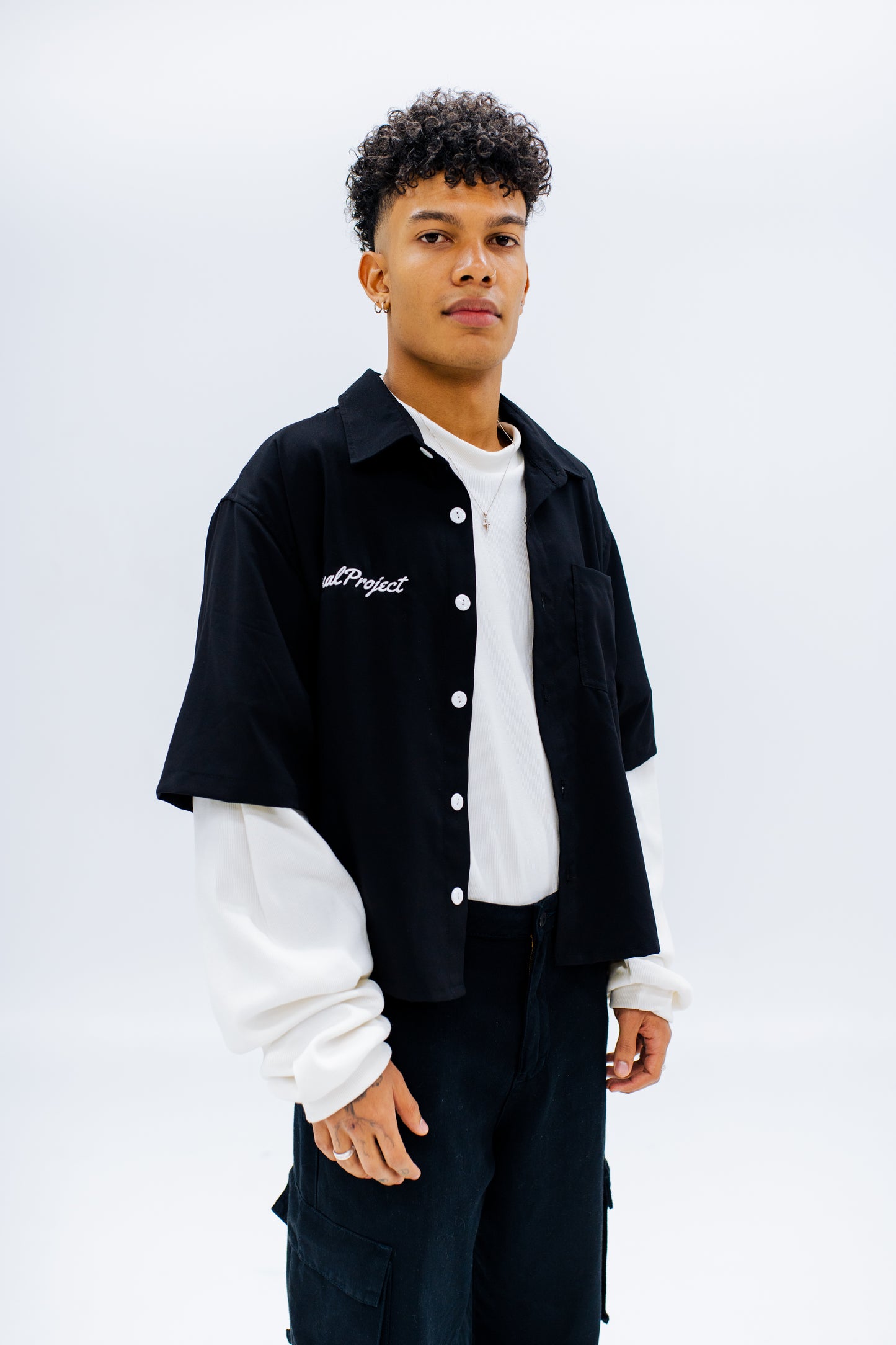 Camisa básica negra