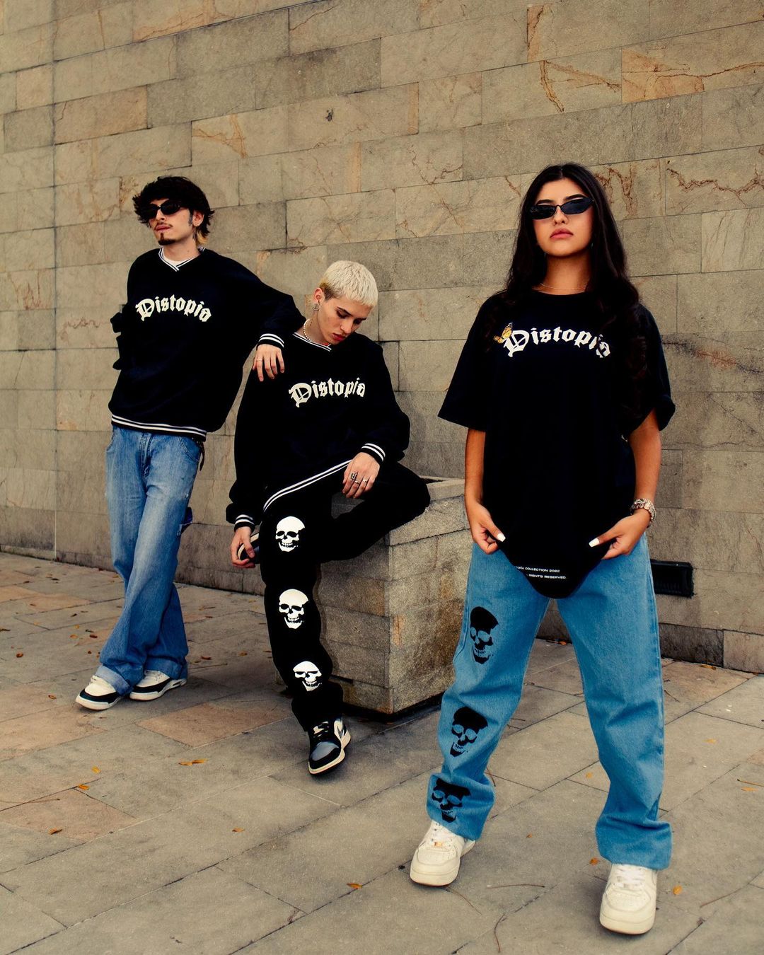 CAMISETAS BÁSICAS DISTOPIA