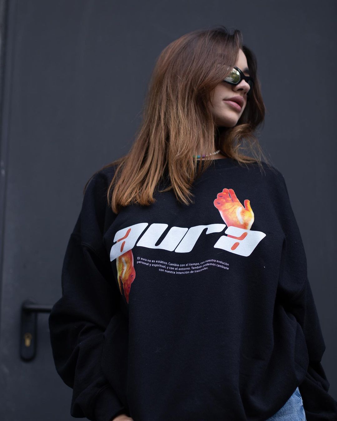 CREWNECK AURA