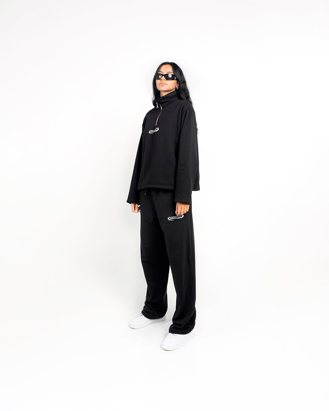 SWEATER NEGRO VISION