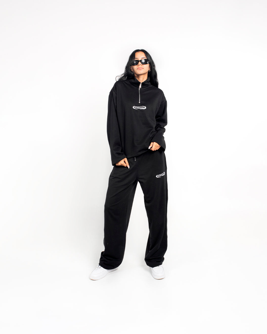 SWEATER NEGRO VISION